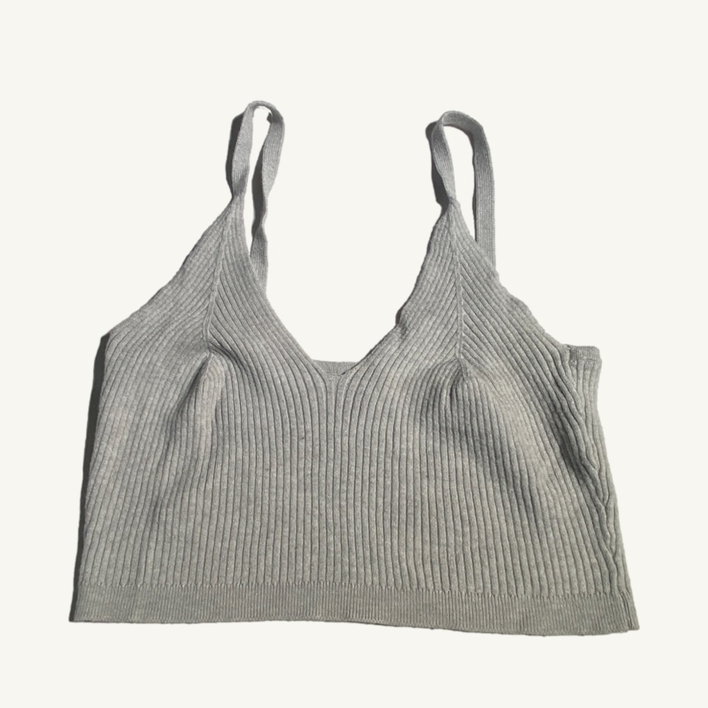 Garage Knit Grey V-Neck Cropped Tank Top Size Large